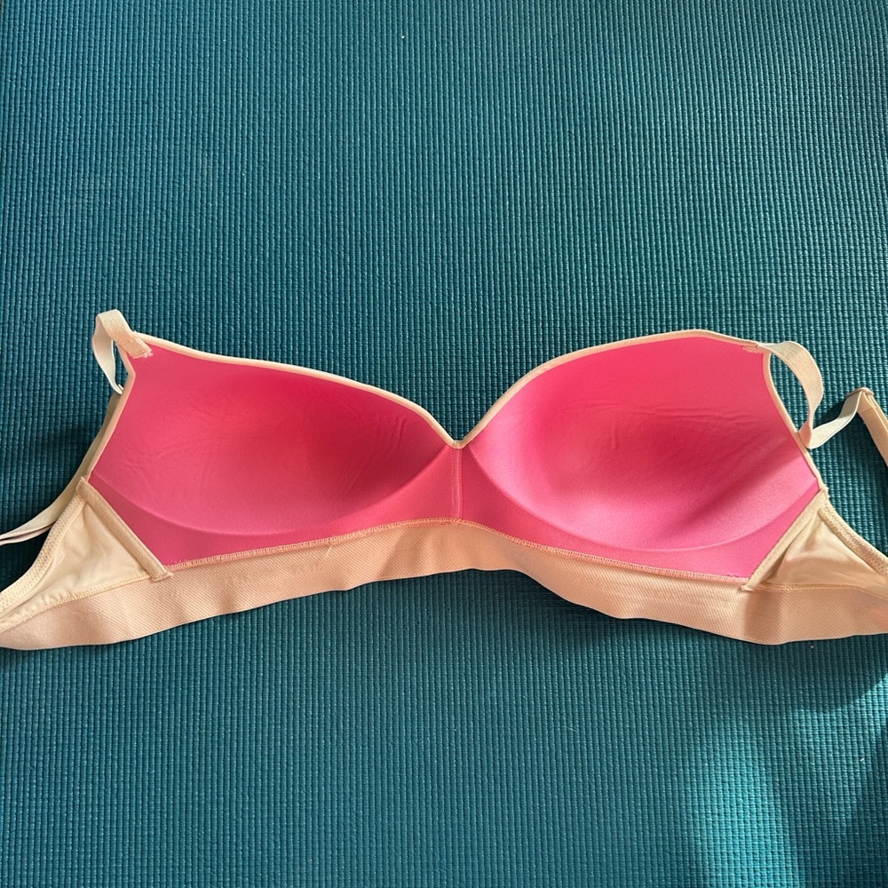 Victoria’s Secret Pink Wireless Nude Beige Logo Band Bra Lightly Lined - Picture 7 of 7